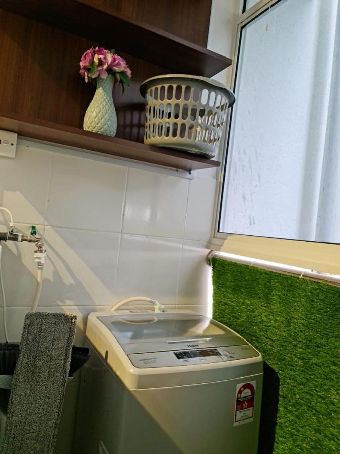 Rhr Deluxe Guesthouse Kinarut Papar Sabah - Pool View ภายนอก รูปภาพ