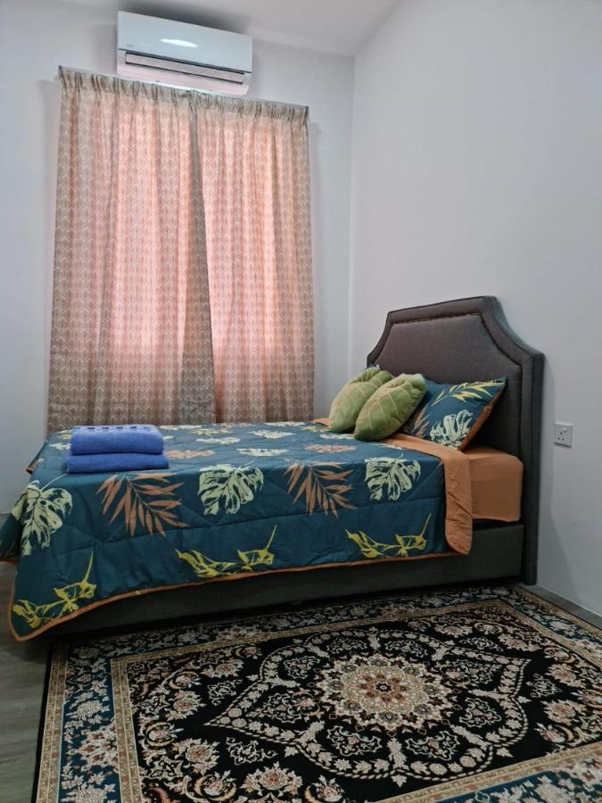 Rhr Deluxe Guesthouse Kinarut Papar Sabah - Pool View ภายนอก รูปภาพ